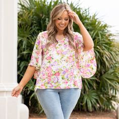 fb-feed Flowy Feminine Tops For Casual Wear, Feminine Flowy Tops For Day Out, Flowy Feminine Tops For Day Out, Feminine Flowy Tops For Brunch, Flowy Floral Print Top For Day Out, Spring Feminine Loose Fit Blouse, Feminine Spring Tops For Brunch, Trendy Flowy Tops For Spring, Flowy Blouse For Spring Day Out