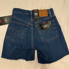 Brand New, Never Been Worn Levi’s 501 Mid Thigh Shorts Dad Shorts, Levi Jean Shorts, Mid Thigh Shorts, Mid Length Shorts, Levi Jeans Women, High Rise Denim Shorts, Levi’s 501, Jeans For Short Women, Cut Off Jeans