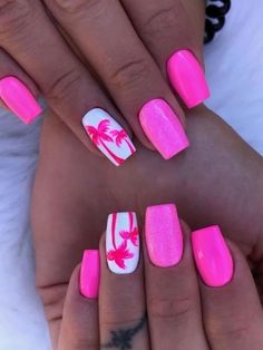 palm tree beach nail design Healthy Toenails, Cruise Nails, Palm Tree Nails, Beach Nail Designs, Beachy Nails, Summer Nails Beach, Tropical Nails, Tree Nails, Vacation Nails