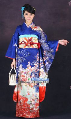 Traditional Japanese Blue Furisode Kimono for Women Blue Kimono Traditional, Maid Outfit Ideas, Traditional Asian Clothing, Kimono And Yukata, Kimono Traditional, Furisode Kimono, Geisha Kimono, Kimono Japanese, Blue Kimono