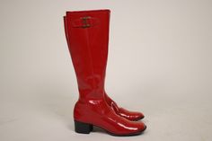 ➸ Description: Beautiful red rubber boots, inside zip, small heels. Condition: Excellent ➸Measurements: SizeEu 38  Visit my instagram @bazvintage Note: - You are welcome to contact me and ask me anything - I sell vintage and antique pre-owned pieces that are mostly showing a normal amount of wear even if marked as ""in excellent condition"". But I took great care to handpick high-quality items, that can be worn if not described otherwise. - All orders are definitive, if you have any question, pl Red Boots Vintage, Red Vintage Boots, Vintage Red Winter Boots, Fitted Red Vintage Boots, Small Heels, Western Red Knee-high Boots, Red Knee-high Boots Medium Width, 1960s Mod, Ask Me Anything