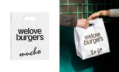 two bags with the words welove burgerers on them