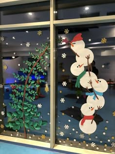 Classroom Christmas Decorations, Jul Diy, Christmas Window Painting, Door Decorating Contest, Classroom Christmas, Office Christmas Decorations, Christmas Classroom