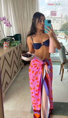 Casual Outfits Fashion, Summer Poses, Summer Picture Poses, Looks Party, Beachwear Fashion, Cute Bikinis, Outfits Fashion, Vacation Outfits, Looks Vintage