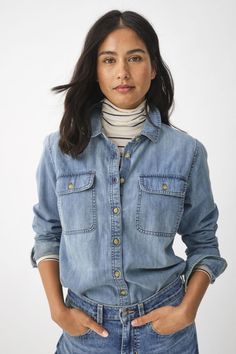 Light Wash Button-up Top With Frayed Hem, Casual Denim Tops For Layering, Denim Blue Tops For Layering, Relaxed Fit Medium Wash Denim Top, Everyday Denim Tops For Fall, Light Wash Denim Top For Fall, Everyday Light Wash Chambray Tops, Denim Tops For Everyday Fall Wear, Washed Blue Stonewashed Tops For Spring