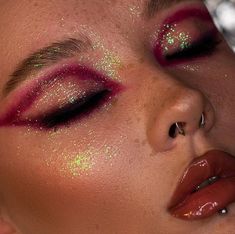 Magenta Makeup Look, Red Drag Makeup, Valentines Rave Makeup, Editorial Red Makeup, Red Makeup Editorial, Sims 4 Cc, Soya Mumu, Rave Makeup, Swag Makeup