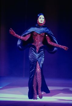 Most Expensive Dress, Drag Queen Outfits, High Fashion Runway, Runway Fashion Couture, Vintage Runway, Thierry Mugler, The Villain, 2000s Fashion, Historical Fashion