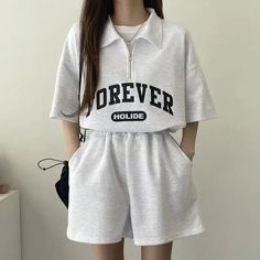 Received within only 8 days. Compliant description... Thanks to the seller. Set Women Outfit, Summer Bodycon Dresses, Korean Suit, Y2k Tracksuit, Cotton Dresses Summer, Two Piece Short Set, Womens Summer Shorts, Shorts Sets, Women Outfit