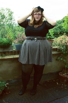 Plus Zise, Houndstooth Skirt, Big Girl Fashion, Plus Size Beauty, Plus Size Fashion For Women, Curvy Girl Fashion, Curvy Girl Outfits