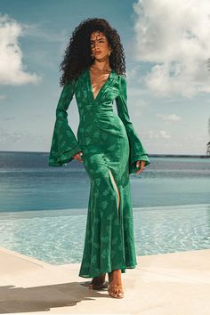 SAREY MAXI DRESS - EMERALD ��– us.runawaythelabel.com Runaway The Label, 5 S, Mermaid Dress, Invisible Zipper, Guest Dresses, Bell Sleeve, Deep V, Winter Wedding, Wedding Guest Dress