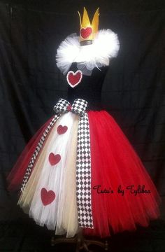 a dress made to look like a queen of hearts