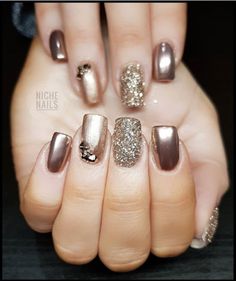 Nailart Designs, Gold Gel Nails, Glitter Pants, Gold Nail Designs, Gold Glitter Nails, Valentine Nails, Gold Nail, Her Nails, Shellac Nails