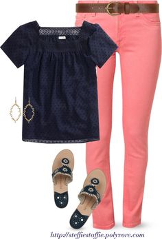 Coral and Navy, love the pants, maybe a different shirt though! Coral Navy, Mode Casual, Pink Pants, Looks Style, Preppy Outfits, Spring Summer Outfits, Look Chic, Preppy Style