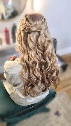 Grad Hairstyles, Curled Prom Hair, Curled Hair With Braid, Homecoming Hairstyle, Engagement Hair, Half Up Curls, Bridemaids Hairstyles, Pageant Hair