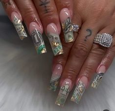 Dollar Sign Nails Design, Money Inspired Nails, Nails Money Design, Scarface Nails, Dollar Nails Designs