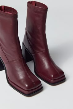 Low Heeled Boots, Mid Ankle Boots, Red Leather Boots, Campus Outfit, Boots Square Toe, Wardrobe Update, Square Toe Boots, Square Toe Heels