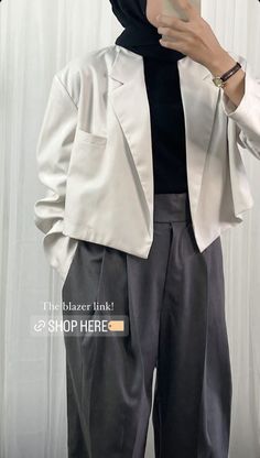 Grey Hijab, Fashion Outfits Hijab, White Blazer Outfits, Outfit Muslim, Outfit Ngampus, Ootd Hijab Style, Outfit Hijab Casual, Muslim Outfits Casual, Muslim Fashion Hijab Outfits