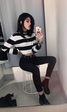 Office Ootd, Egirl Fashion, E Girl Outfits, Skater Girl Outfits, Aesthetic Grunge Outfit, Dream Style, Outfit Aesthetic