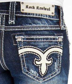 Winter Cowgirl, Sassy Fashion, Rock Revival Jeans Women, Leather Applique, Cowboy Stuff, Country Clothing