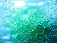 water bubbles are seen in this close up photo