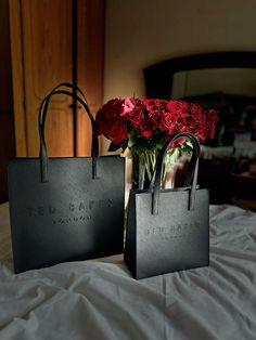 Baker Aesthetic, Ted Baker Tote Bag, Classy Bags, Tote Bag Business, Trend Bags, Buy Me Flowers, Luxury Lifestyle Aesthetic, To Post On Instagram, Business Aesthetic