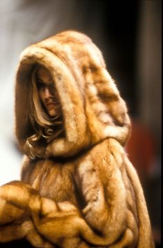 C-deCoco رعب نفسي, Glam Look, Money Talks, Mode Inspo, Fur Fashion, Fashion Killa, Old Money, 90s Fashion