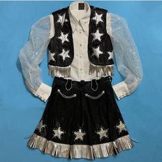 Space Western Outfits, Cowboy Couture, Cowgirl Dress, Midwest Princess, Western Skirts, Space Cowgirl, Cowgirl Magazine, Cowgirl Dresses, Art Outfit