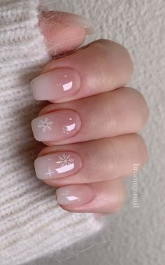 Discover 25+ cute pink nail ideas for a stylish manicure. From simple and natural tones to stunning glittery designs and French tips, explore various shapes like short, almond, oval, and square. Whether it's spring, fall, summer, or winter, find inspiration for your acrylic or gel nails with this collection of pink nail designs. Winter Nail Ideas French Tip, Oval French Nails Design, Winter Birthday Nails Short, Short Nails Winter Ideas, Winter Nail Designs Christmas, Short January Nails Ideas, Nail Designs Winter Simple, Simple French Tip Nails Short, Square Shape Nail Designs