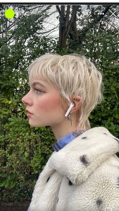 Growing Out Hair, Mullet Haircut, Really Short Hair, Hair Inspiration Short, Punk Hair, Hair Appointment, Shot Hair Styles, Queen Hair, Dye My Hair