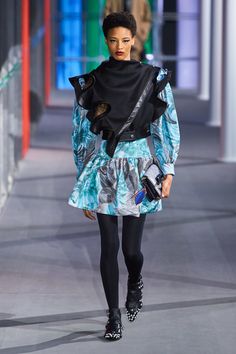 louis vuitton - fall 2019 ready-to-wear Moda Paris, Fashion Website, Architecture Fashion, Paris Fashion, Runway Fashion, Paris Fashion Week