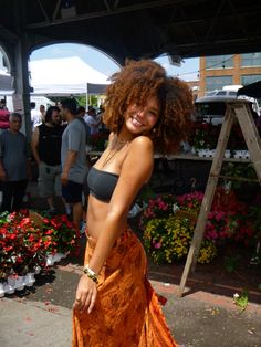 Earthy Fits, Cute Natural Hairstyles, Earthy Aesthetic, Hippie Aesthetic, Earthy Style, Earthy Outfits, Beautiful Curly Hair, Natural Hair Beauty, Black Femininity