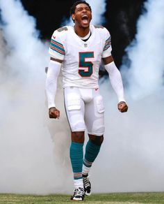 Jalen Ramsey Dolphins, Football Pics, Nfl Football Pictures, Miami Dolphins Football, Dolphins Football, Nfl Photos, Marvel Spiderman Art, Football Pictures