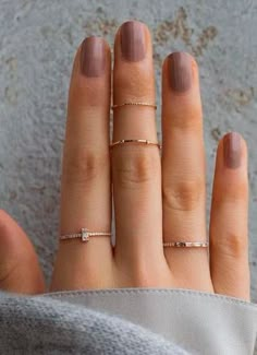 Western Ring, Ring Layering, Ringers Western, Jewlery Rings, Hand Jewelry Rings, How To Wear Rings, Hand Rings, Layered Rings, Engagement Rings Affordable