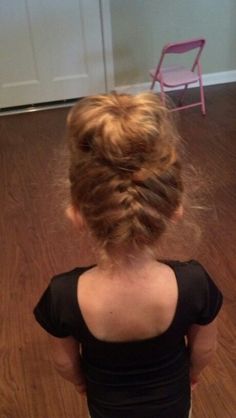 Toddler hair Preschool Hair, Easy Braid Hairstyles, Aurora Hair, Ballet Hair, Toddler Ballet, Ballet Hairstyles, Gymnastics Hair