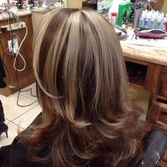 Chunky Highlights, Hairstyles For Layered Hair, Pretty Hair Color, Hair Stylies, Hair Colours, Long Layered Hair