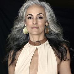 Silver Hair Ideas, Reverse Ombre Hair, Silver Ombre Hair, Reverse Balayage, Long Silver Hair, Trendy We Fryzurach, Reverse Ombre, Cheap Human Hair Wigs