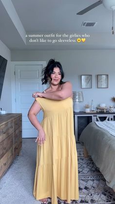 Fashion Curves Outfits, Graphic Tee And Dress Outfit, How To Wear An Oversized Dress, Best Dresses For Curvy Women, Size 10 Women Outfits Fall, Midsize Outfits Dress, Curvy Outfit Ideas Summer, Fashion 30 Year Old Woman, Size 12 Women Outfits Summer