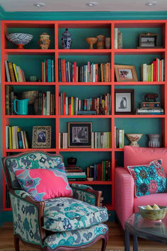 21 Funky Living Room Ideas for Small Spaces with Big Style Colorful Shelves Living Room, Eclectic Basement Family Room, Eclectic Small Home, Small Space Living Organization, Interesting Book Shelves, Colorful Accent Chairs For Living Room, Funky Built In Shelves, Eclectic Interior Design Living Room, Bookish Living Room