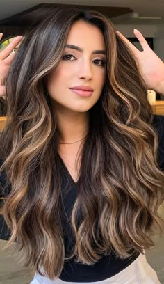 Cute Highlights For Medium Brown Hair, Caramel Balayage Front View, Rich Brown Hair With Highlights Caramel, Wedding Balayage Hair, Dark Beige Balayage, Dark Brown Hair Balayage Olive Skin, Summer Highlights For Dark Brown Hair With Money Piece, Baliage Hair 2024, Balayage Hair For Olive Skin Tone