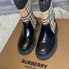 Super Cute Boots Worn A Couple Time , Have Some Scuff But Still In Good Condition . Burberry Boots, Burberry Shoes, Cute Boots, Couple Time, Kids Shoes, A Couple, Black And Brown, Burberry, Shoe Boots