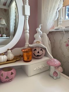 Hope you are having a lovely October so far. I just love fall/halloween decor so much, so happy to be having these decorations out all month 🥰🎃

—————————————————

🗝️: girly, pink aesthetic, princesscore, royalcore, modern princess, parisian style, english style, cottagecore, shabby chic, preppy, classy, blair waldorf, gossip girl, romantic, hyperfeminine, dollette, coquette, bridgerton, balletcore, vanity, roses, victoria’s secret, vsgirl, fall autumn inspo, flowers, roses, halloween decor Girly Pink Aesthetic, Fall Room Ideas, Fall Decor Bedroom, Blair Waldorf Gossip Girl, Halloween Room, Halloween Bedroom, Halloween Room Decor