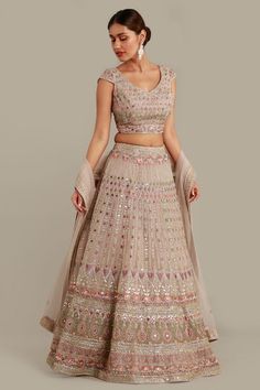 Lehenga Outfit, Punjabi Dress Design, Indian Wedding Lehenga, Character Wardrobe, Saree Wearing Styles, Saree Wearing, Fashion Terms, Punjabi Dress