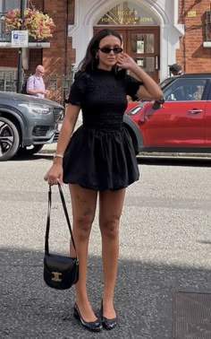 Ballon Dress Outfit, Bubble Skirt Aesthetic, Boho Going Out Outfit, Baloon Dress Outfits, Black Bubble Dress Outfit, Black Puffy Skirt Outfits, Black Balloon Skirt Outfit, Bubble Skirt Outfit Ideas, Bubble Skirt Dress