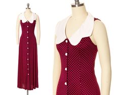 "♡ PLEASE ENLARGE PHOTOS FOR MORE DETAIL ♡ D E T A I L S * 1970s maxi dress * hourglass / sheath shape * shiny polyester * burgundy with tiny white polka dots * wide scalloped contrast collar * princess seams * white dome button closures down front * unlined * label: care tag present M E A S U R E M E N T S fits like a: x-small bust: 30-32\" waist: 26\" hips: 37\" length: 56\" skirt sweep: 96\" C O N D I T I O N Very good vintage condition. freshly cleaned and ready to wear! A handful of tiny holes located below the left arm opening at side of bodice. ➳ Please read store policies prior to purchase. Thank you!! xoxo, Allyson ♥ Visit the shop! http://www.birthdaylifevintage.etsy.com ♥ Follow on Instagram! @birthdaylifevintage http://instagram.com/birthdaylifevintage" Red Sleeveless Vintage Maxi Dress, 70s Mode, Maxi Dress 70s, Beautiful Jumpsuits, Hourglass Dress, 60s And 70s Fashion, Dress 70s, Vintage Summer Dresses, 70s Dress