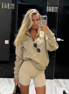 Boston Fashion, Cute Gym Outfits, Trendy Fall Outfits, Classy Casual Outfits, Gym Style, Classy Casual, Athleisure Outfits, Athletic Outfits, Celebrity Outfits