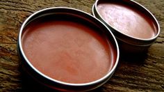 Cayenne is famous for reducing many types of pain. It works by effecting your nervous system. This simple to make cayenne salve is topical herbal pain relief. Cayenne Salve, Herbal Salves, Healing Salves, Herbal Recipes, Cayenne Pepper, Homemade Remedies