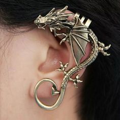 Metal Dragon Bite Ear Wrap Cuff Earrings For Women Men Clip Earings No Pierced 1pc Dragon Earrings Cuffs, Ear Wrap Cuff, Dragon Ear Cuffs, Dragon Earrings, Gothic Earrings, Dragon Jewelry, Ear Cuff Earings, Ear Cuffs, Fancy Jewelry