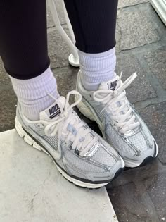 #shoes #nike #sneakers #nikeshoes #springshoes #shoesoftheday #shoescollection #sneakersnike #runningshoes #nikes #nikeshoesforwomen Uggs Outfit Ideas, Nike Zoom Vomero 5, Zoom Vomero 5, Nike Vomero, Vomero 5, Pretty Shoes Sneakers, Kicks Shoes, Shoes Outfit Fashion, Uggs Outfit