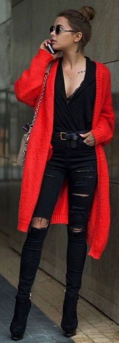 Red And Black Outfits, Short Blanc, Stylish Fall Outfits, Dope Fashion, Cardigan Long, Mini Short, Red Outfit