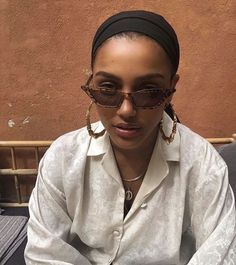 n on Twitter: "leopard print glasses… " Accessories Street Style, Sunglasses For Your Face Shape, Skandinavian Fashion, Trendy Swimwear, Black Headband, Mode Inspo, Blouse Black, White Blouse